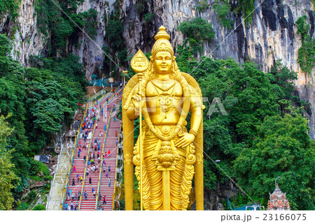 Batu Caves statue and entrance near Kuala Lumpur Batu Caves statue and entrance near Kuala Lumpur 23166075