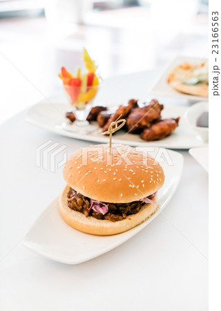burger 23166563