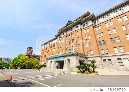 愛知県庁 本庁舎 -名古屋城大天守風屋根を乗せた帝冠様式の重要文化財- 23169799