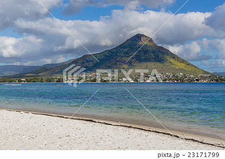 Beach of Flic en flacTourelle du Tamarin 23171799
