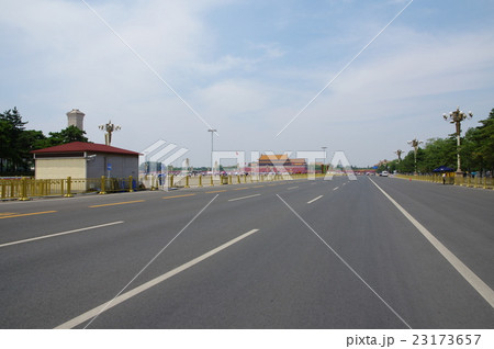 天安門広場横の道路 23173657