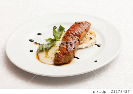 roasted pork with sauce 23178487