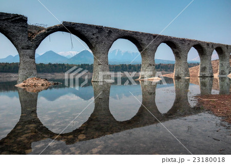 タウシュベツ川橋梁 タウシュベツ川橋梁 23180018