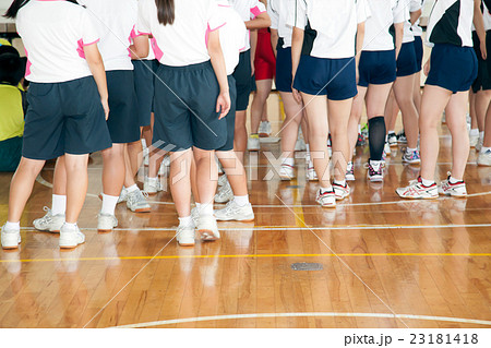 女子中学生　体操着 www.pinterest.jp