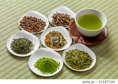 日本茶いろいろ Japanese green tea and teapot 23187194