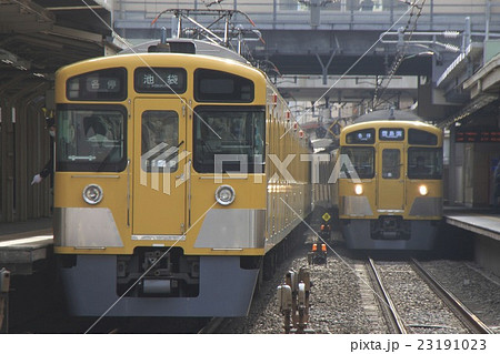 ［SI］西武豊島線2000系（椎名町駅） 23191023