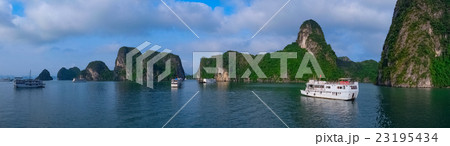 Cruise boats in Halong Bay, Vietnam, panorama 23195434