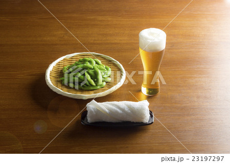 ビールと枝豆 ビールと枝豆 23197297