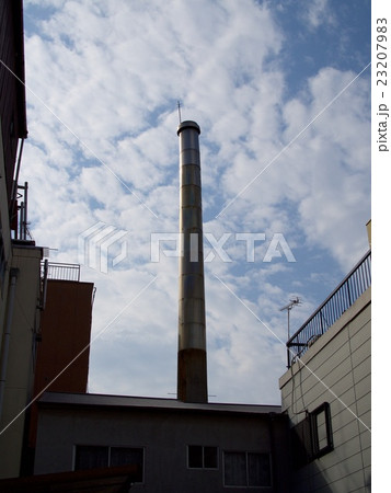 街の中の煙突 街の中の煙突 23207983