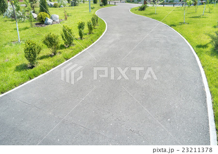 Bicycle road in the green park 23211378