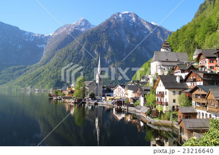 オーストリア　ハルシュタット湖畔 23216640