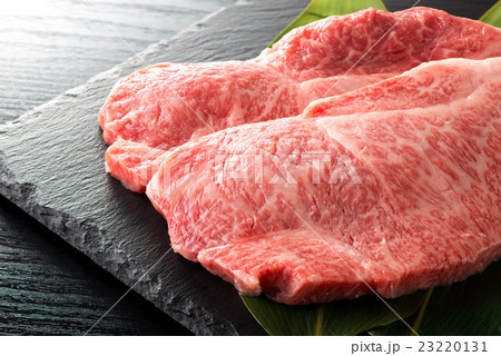 牛肉　サーロイン 23220131