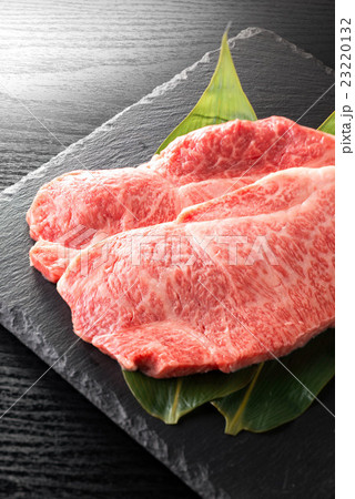 牛肉　サーロイン 23220132