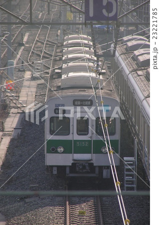綾瀬車両基地に留置中の5000系 綾瀬車両基地に留置中の5000系 23221785