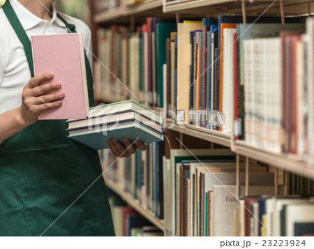 図書館 図書館 23223924
