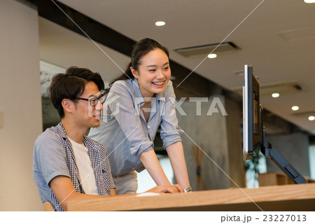 クリエイティブ ビジネスイメージ クリエイティブ ビジネスイメージ 23227013