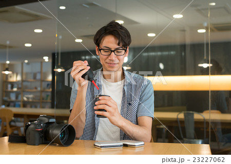 クリエイティブ ビジネスイメージ クリエイティブ ビジネスイメージ 23227062