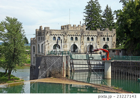 Hydroelectric power plant, Ozalj 23227143