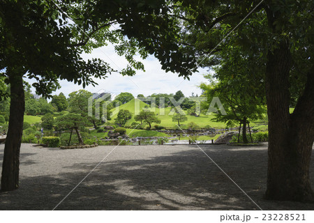 熊本地震で減水被災枯渇した水前寺公園水前寺成趣園湧水が復活。復興をめざして頑張る平成の名水百選 23228521