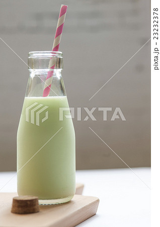 Time for a cold drink! Time for a cold drink! 23232378