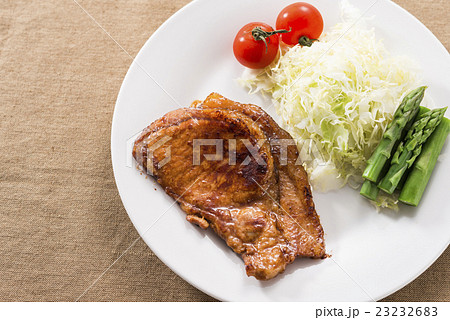 豚肉の味噌漬け焼き 豚肉の味噌漬け焼き 23232683