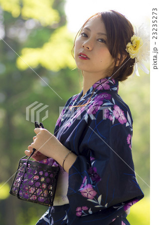 浴衣美人の写真素材
