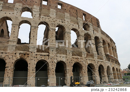 ロ-マの世界遺産 コロッセオ ローマ帝国時代に造られた円形闘技場2 ロ-マの世界遺産 コロッセオ ローマ帝国時代に造られた円形闘技場2 23242868