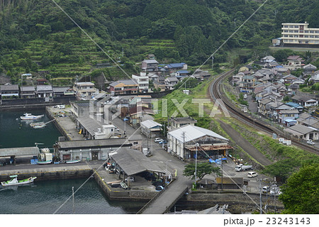 熊野古道・二木島の駅と漁港／三重県 熊野市の写真素材 [23243143] - PIXTA