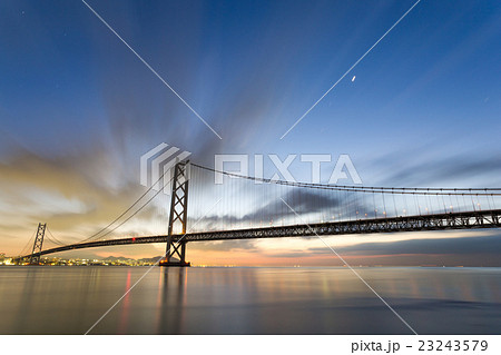 明石海峡大橋の夜明け 23243579
