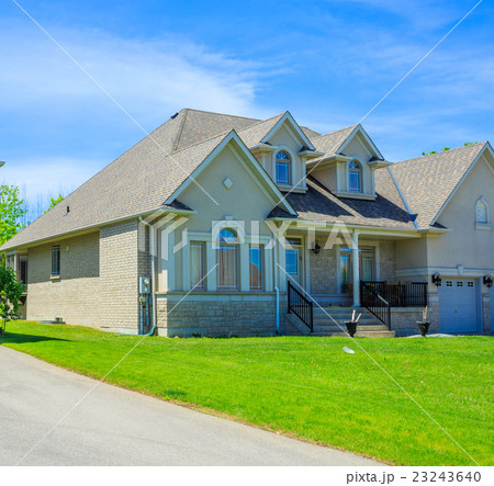 Custom built luxury house in the suburbs of 23243640