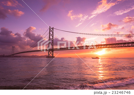 明石海峡大橋 日の出の写真素材