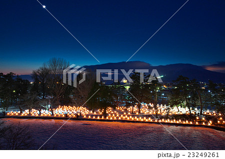 青森県弘前市　弘前城 23249261