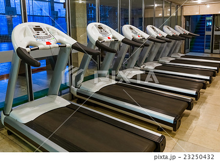 Gym in fitness club 23250432