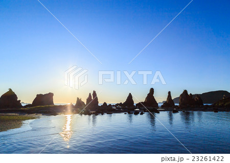 早朝の橋杭岩　和歌山串本 23261422