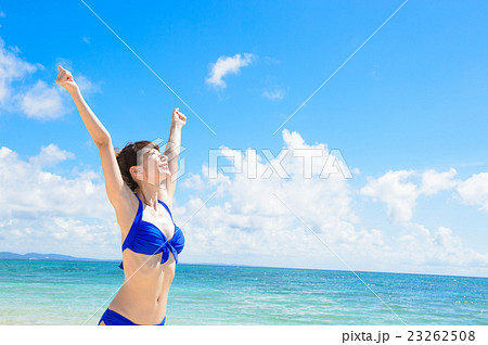 水着の女性 水着の女性 23262508