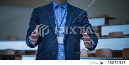 男性ポートレイト 23272513