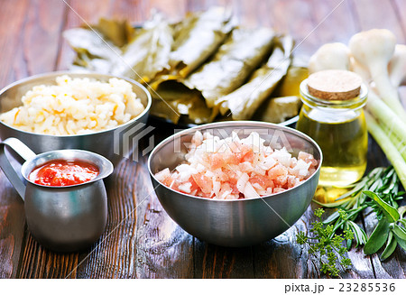 ingredients for dolma 23285536