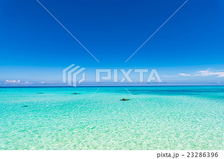 海、青空、風景。沖縄、日本、アジア。 海、青空、風景。沖縄、日本、アジア。 23286396
