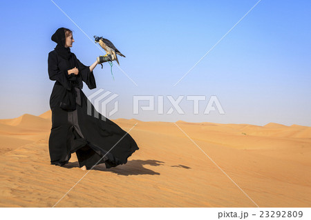 Woman with Peregrine Falcon 23292809