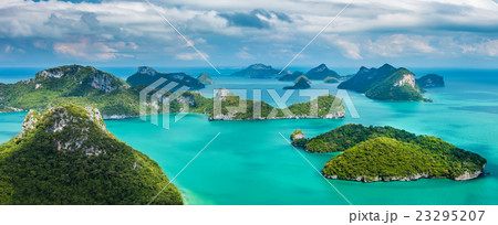 Tropical islands in Ang Thong National Marine Park Tropical islands in Ang Thong National Marine Park 23295207