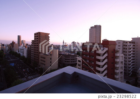 住宅 マンション ルーフバルコニーから望む 夕景 市ヶ谷仲之町から 新宿 代々木 方面 眺望 住宅 マンション ルーフバルコニーから望む 夕景 市ヶ谷仲之町から 新宿 代々木 方面 眺望 23298522