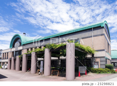 犬山市立図書館 本館 犬山市立図書館 本館 23298821