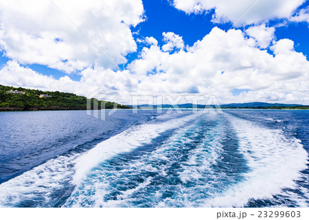 海、雲、風景。沖縄、日本、アジア。 23299603