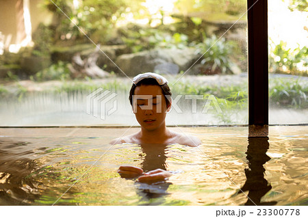 Hot spring trip 23300778