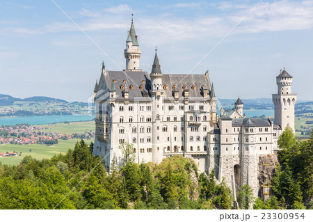 Neuschwanstein castle 23300954