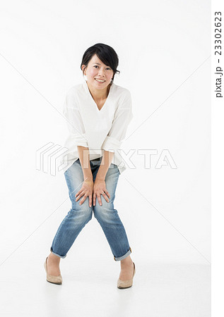 40代女性 23302623