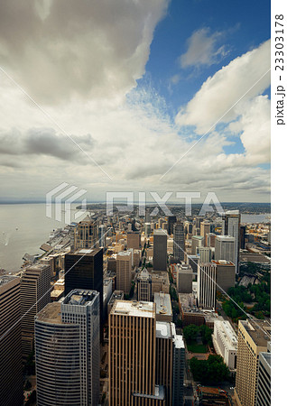 Seattle rooftop panorama 23303178