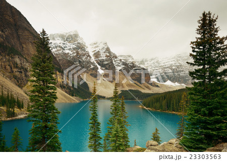 Moraine Lake 23303563