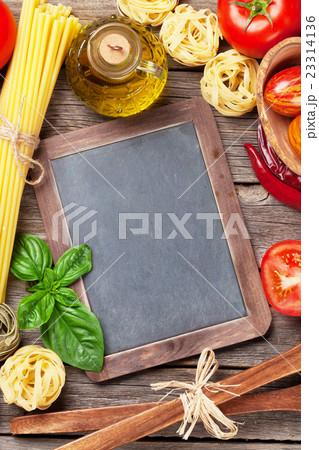 Italian food cooking 23314136