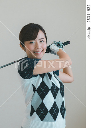 Japanese woman golfer , housewife 23314922